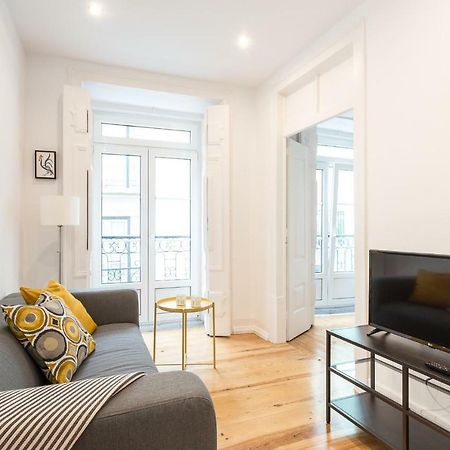 Three Bedroom Apartment In Historical Centre -Bairro Alto Lisboa Kültér fotó