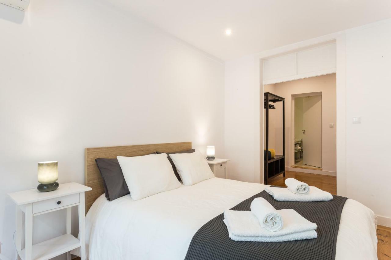 Three Bedroom Apartment In Historical Centre -Bairro Alto Lisboa Kültér fotó